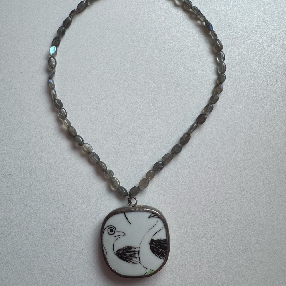 Vintage (early 2000s) Anthropologie Gray Bird Pendant Necklace